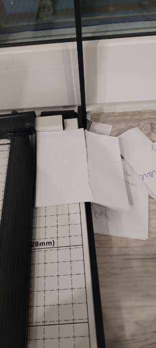 Фотография покупателя товара Сабельный резак для бумаги A4, до 10 листов, металлическая основа, длина реза 320 мм - Фото 1