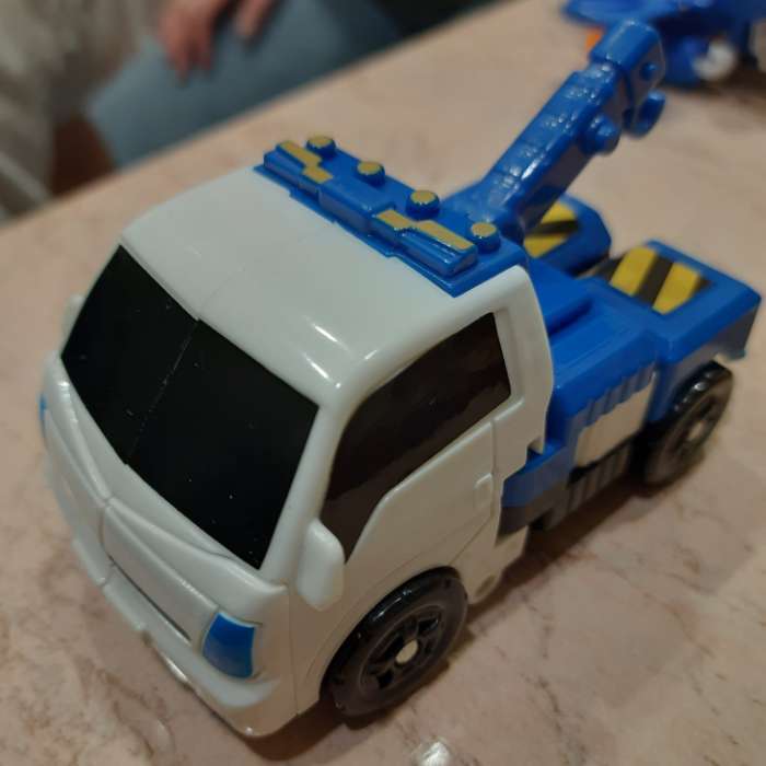 Фотография покупателя товара УЦЕНКА Робот, трансформируется, МИКС