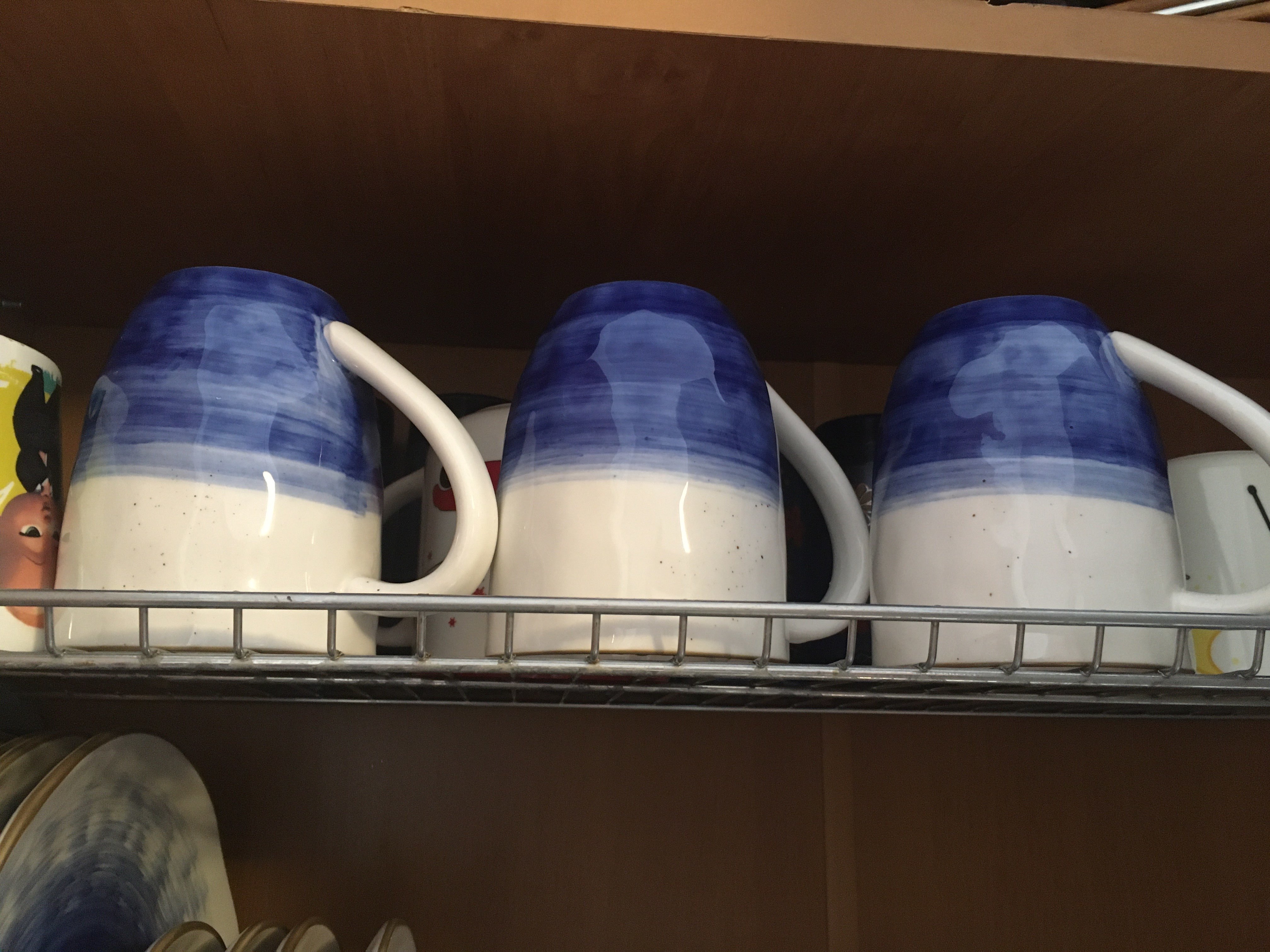 Фотография покупателя товара Набор фарфоровой посуды Доляна «Космос», 16 предметов: 4 тарелки d=21 см, 4 тарелки d=27,5 см, 4 миски d=13 см, 4 кружки 400 мл, цвет синий - Фото 7