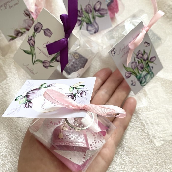 Фотография покупателя товара Складная прозрачная коробка из PVC, для упаковки подарков, 4.5×4.5×4.5 см - Фото 1