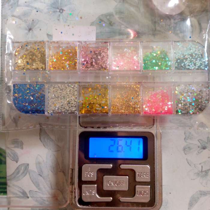 Фотография покупателя товара Блёстки для декора, 12 ячеек, мелкие, разноцветные - Фото 8