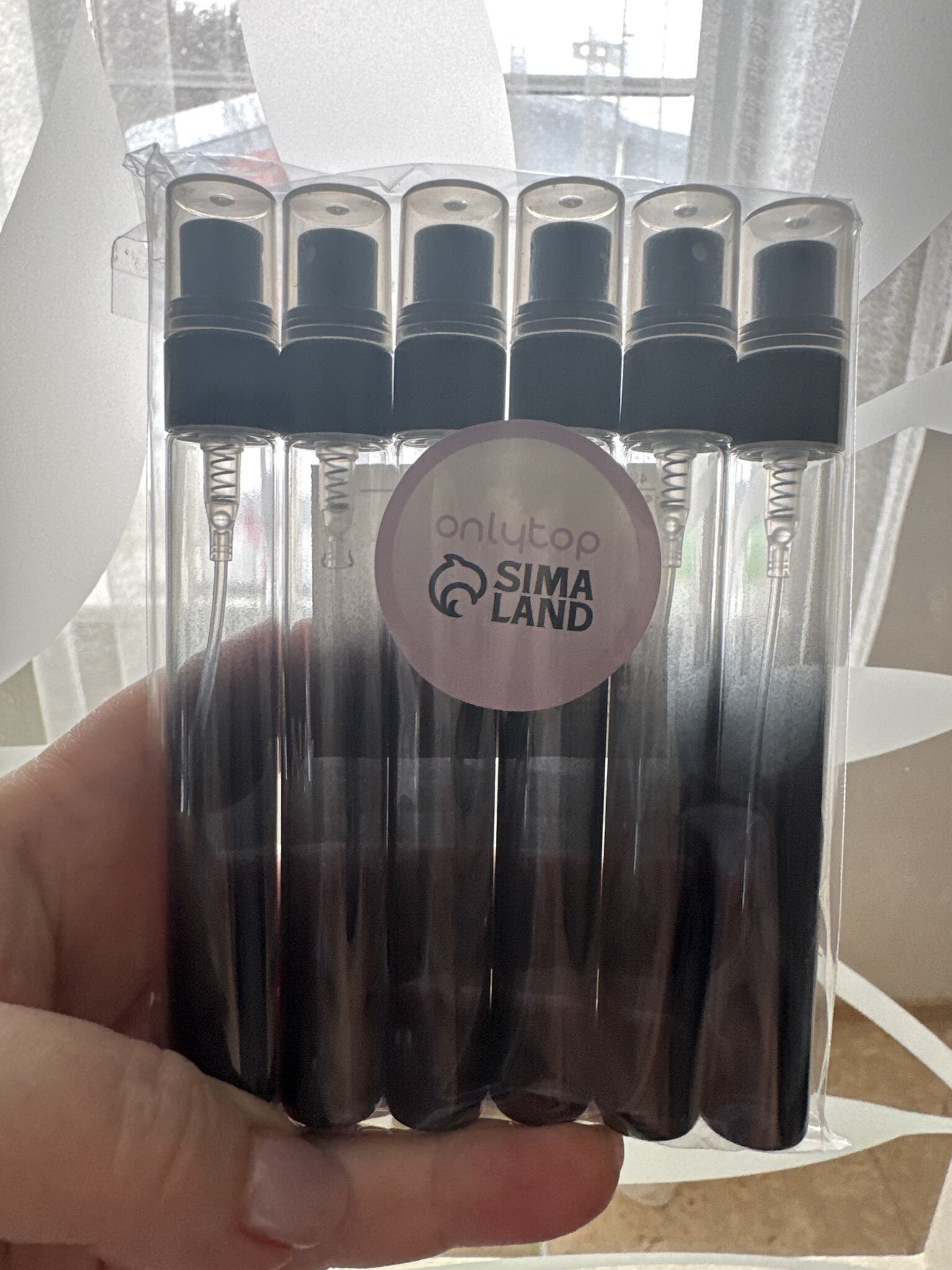 Фотография покупателя товара Флакон стеклянный для парфюма «Амбре», с распылителем, фасовка - 6 шт., 10 мл, МИКС - Фото 6