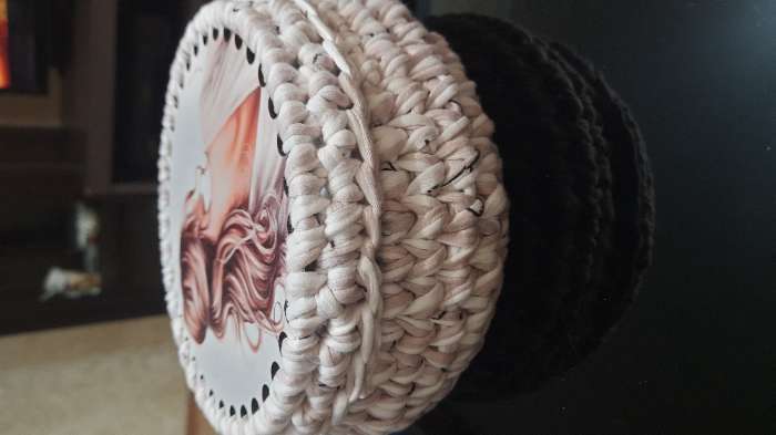 Фотография покупателя товара Донышки для вязания 2 в 1 «Красивая девушка», круг 15 см, хдф 3 мм - Фото 1