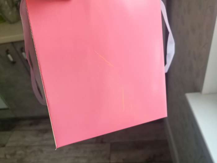 Фотография покупателя товара Коробка для цветов, букетов, крафт с ПВХ окном, 20×20×25 см - Фото 6