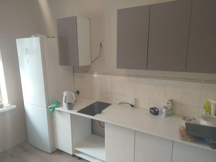 Фотография покупателя товара Кухонный гарнитур трёхуровневый в потолок «Урания», 3000 мм, цвет белый/коричневый софт - Фото 1