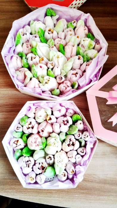 Фотография покупателя товара Упаковка кондитерская, «With love», 23 х 23х 4 см - Фото 1