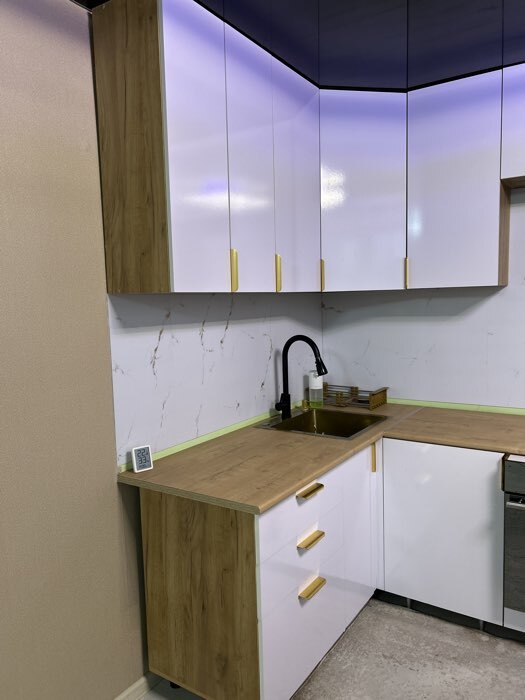 Фотография покупателя товара Кухонный гарнитур угловой «Рио» New, 1600×2000 мм, цвет белый глянец/дуб крафт/дуб вотан - Фото 5