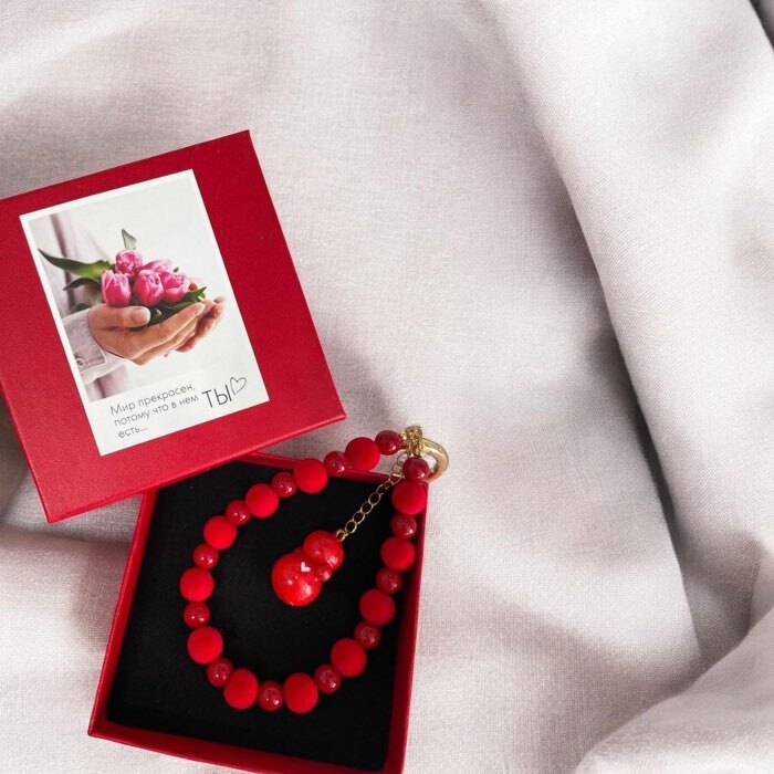 Фотография покупателя товара Коробочка подарочная под набор «Минимал», 7×9 см, красная - Фото 2