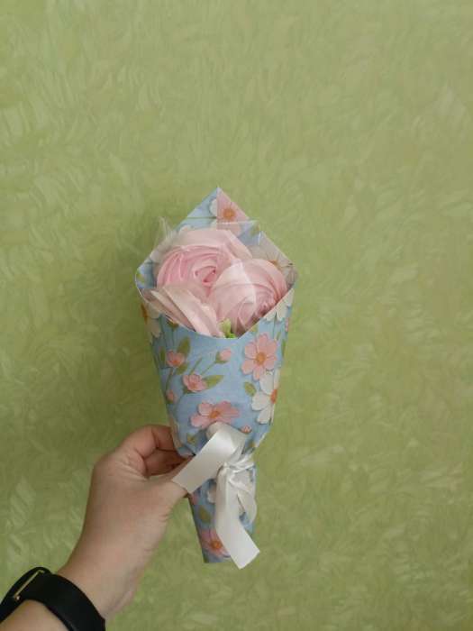 Фотография покупателя товара Бумага упаковочная крафт «Нежность», 50×70 см - Фото 1