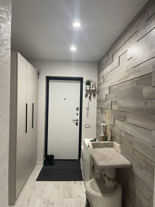 Фотография покупателя товара Шкаф прямой трёхстворчатый «Ника», 1350×500×2100 мм, цвет кашемир/дуб бежевый - Фото 1