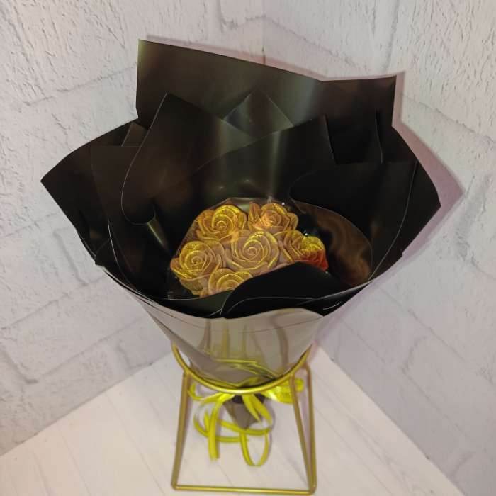 Фотография покупателя товара Пленка матовая для цветов и букетов, базовые цвета, чёрная, 0.5×10 м, 65 мкм