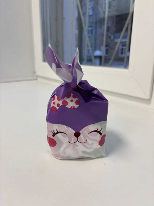 Фотография покупателя товара Пакет полиэтиленовый подарочный с ушками «Радость», 13×23 см - Фото 1