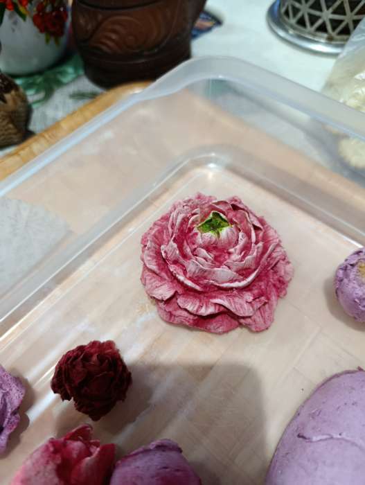 Фотография покупателя товара Молд силиконовый «Пионовидная роза» 9.5×3 см - Фото 1