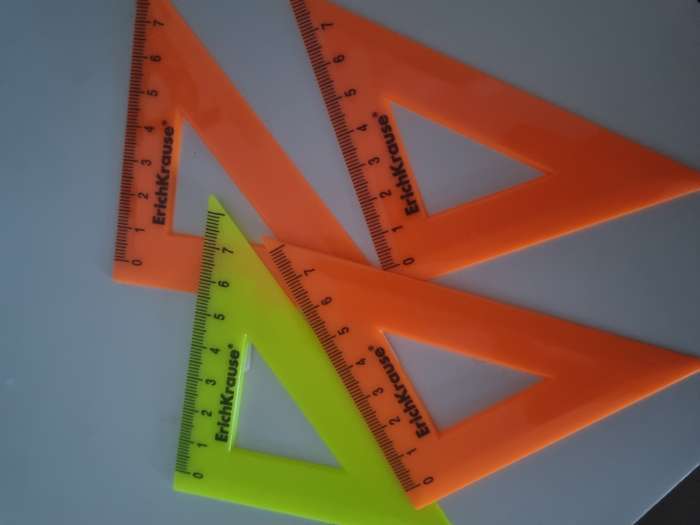 Фотография покупателя товара Угольник пластиковый ErichKrause. Neon Solid, 9 см, 45°, МИКС - Фото 1