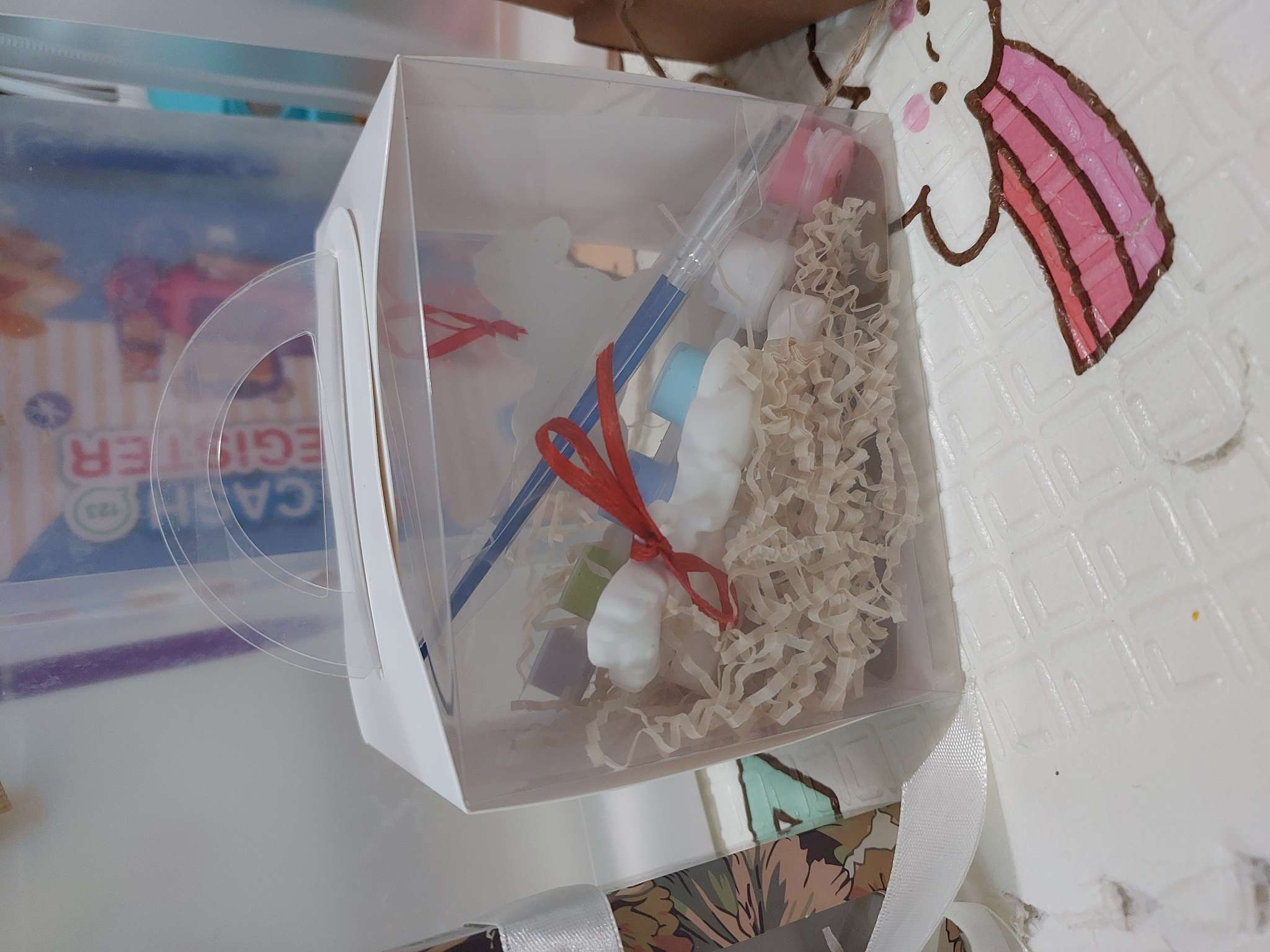 Фотография покупателя товара Коробка для 1 капкейка, розовая, 9.2×9.2×11.1 см - Фото 4