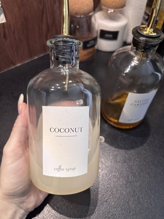 Фотография покупателя товара Бутылка для соусов и масла Доляна «Парфе», 550 мл, 8×17 см, с пробковой крышкой, стекло, прозрачная - Фото 5