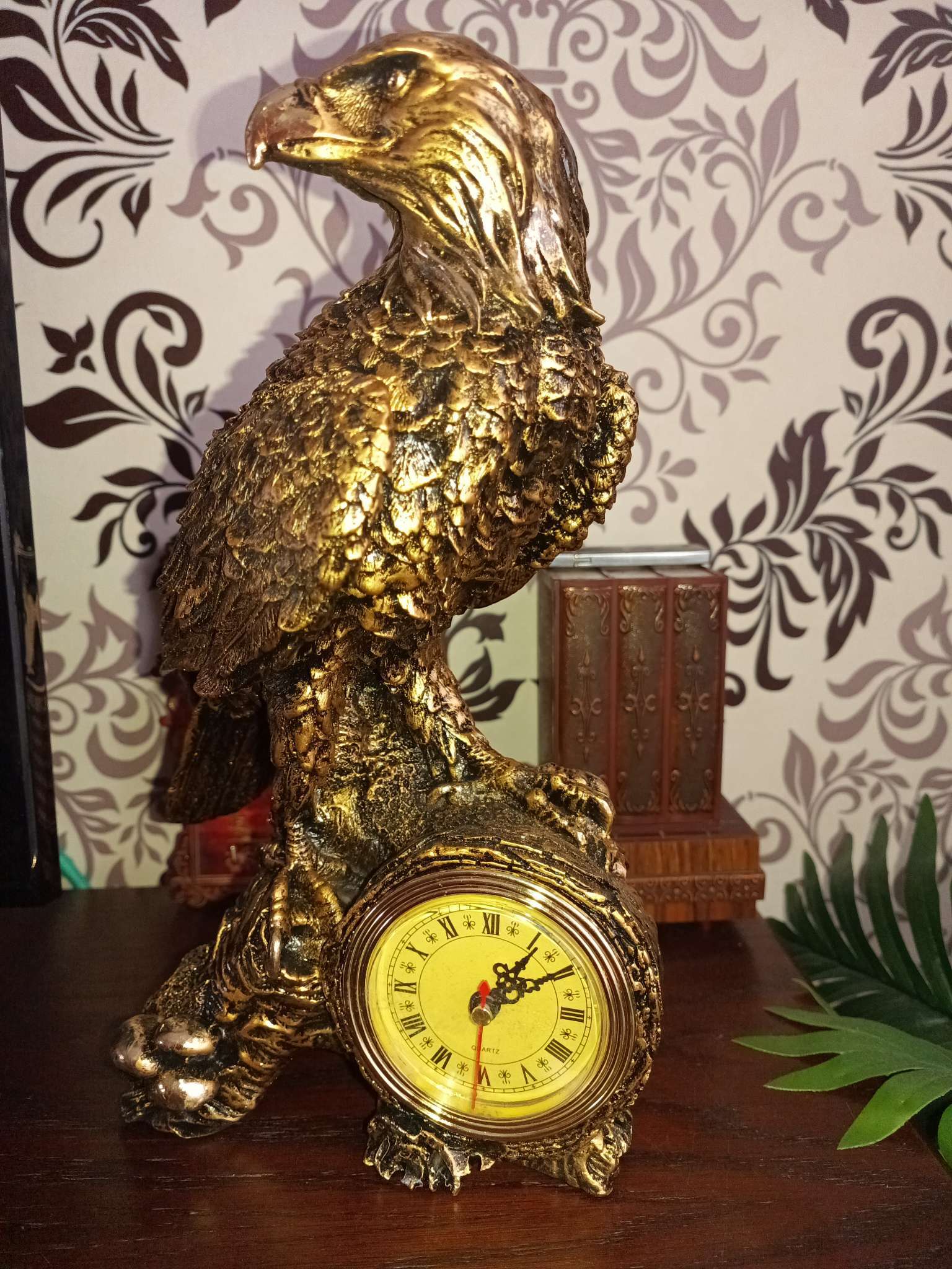 Фотография покупателя товара Часы настольные интерьерные каминные «Орел», h=31 см, d=7 см - Фото 1