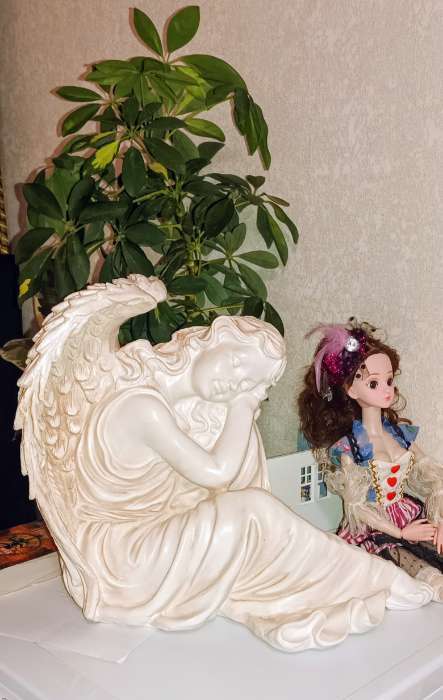 Фотография покупателя товара Фигурка гипс «Ангел девушка сидя», большая, белый 28×45×37 см - Фото 1