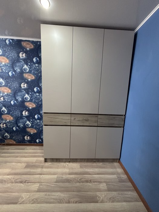 Фотография покупателя товара Шкаф трёхстворчатый «Роджина», 1500×520×2400 мм, цвет дуб крафт/графит - Фото 1