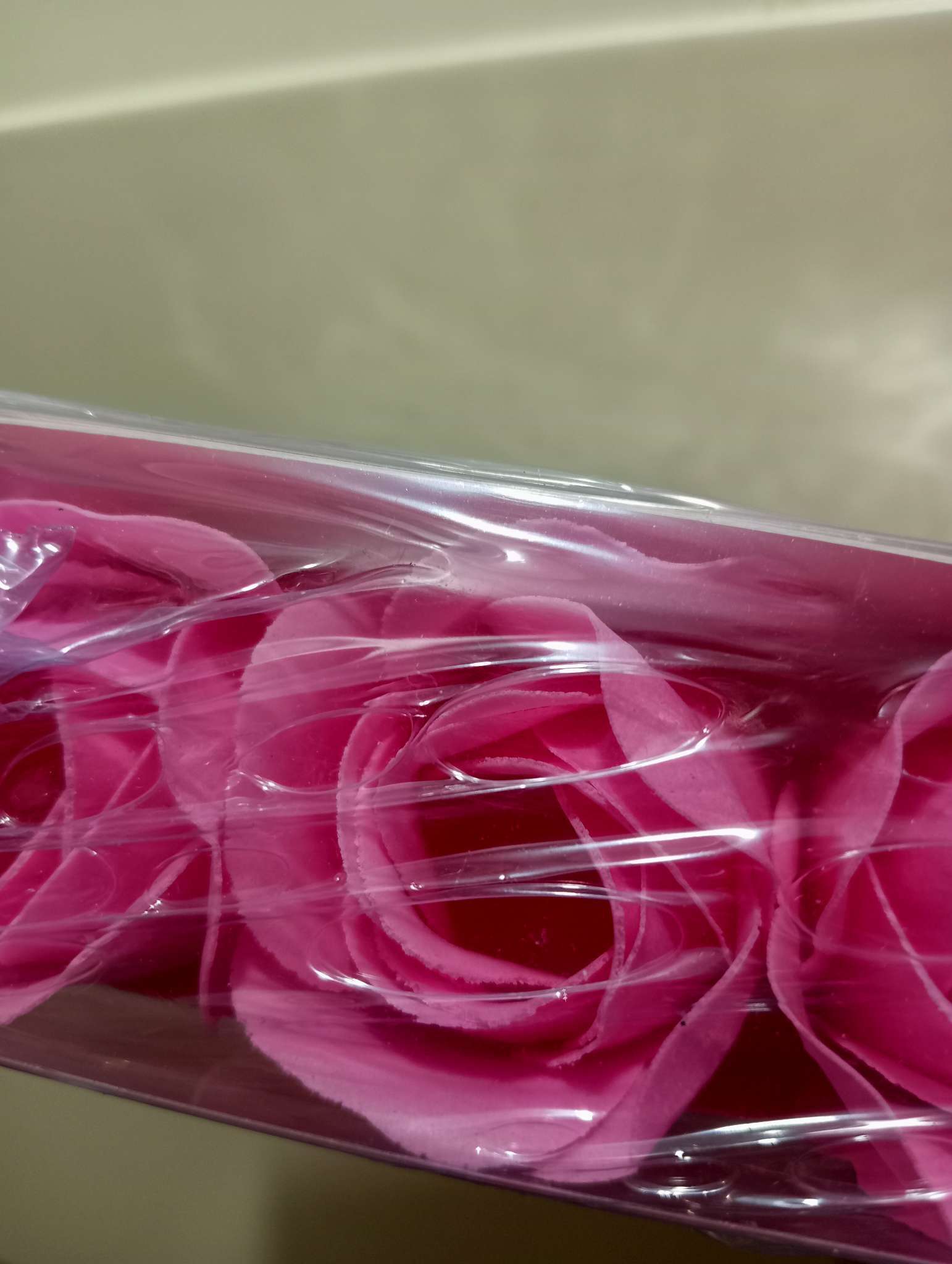 Фотография покупателя товара Мыло твердое лепестковое «Самой прекрасной», 3 шт., нежно-розовое - Фото 3