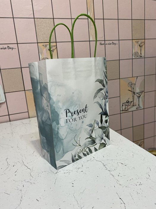 Фотография покупателя товара Пакет подарочный крафт «Подарок для тебя» 18×8×25 см - Фото 1