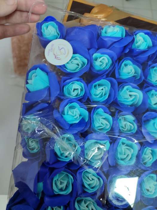 Фотография покупателя товара Розы мыльные, розовые, набор, 81 шт. в коробке - Фото 11