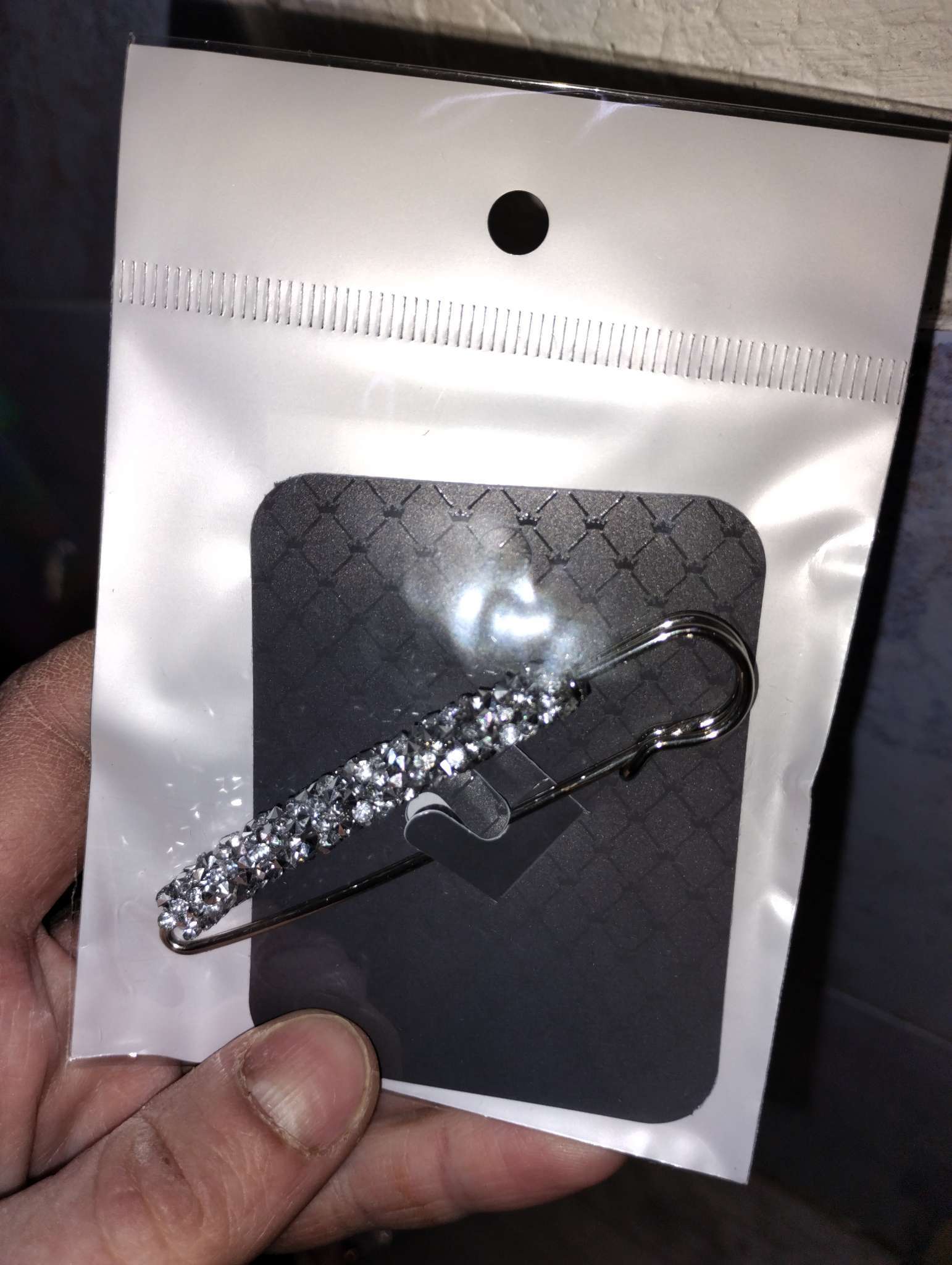 Фотография покупателя товара Булавка «Вечеринка», стразы, 7 см, цвет золото - Фото 2