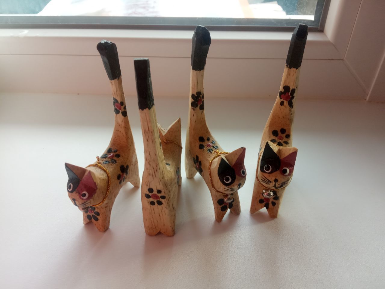 Фотография покупателя товара Сувенирный набор «Кошечки в черный цветок под кольца», 7×5×10 см, дерево - Фото 4