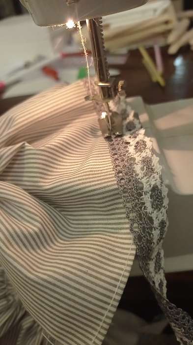 Фотография покупателя товара Кружево вязаное, 20 мм × 2,7 ± 0,5 м, цвет белый/серый - Фото 1