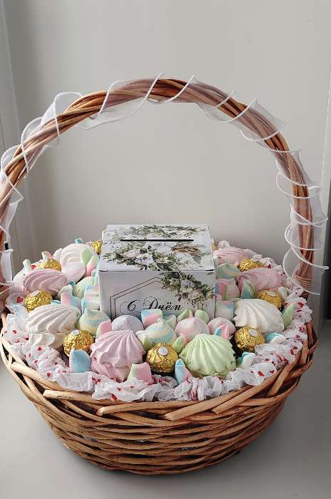 Фотография покупателя товара Плёнка тишью влагостойкая «Бантики», 0.6×10 м, 30 мкм - Фото 1