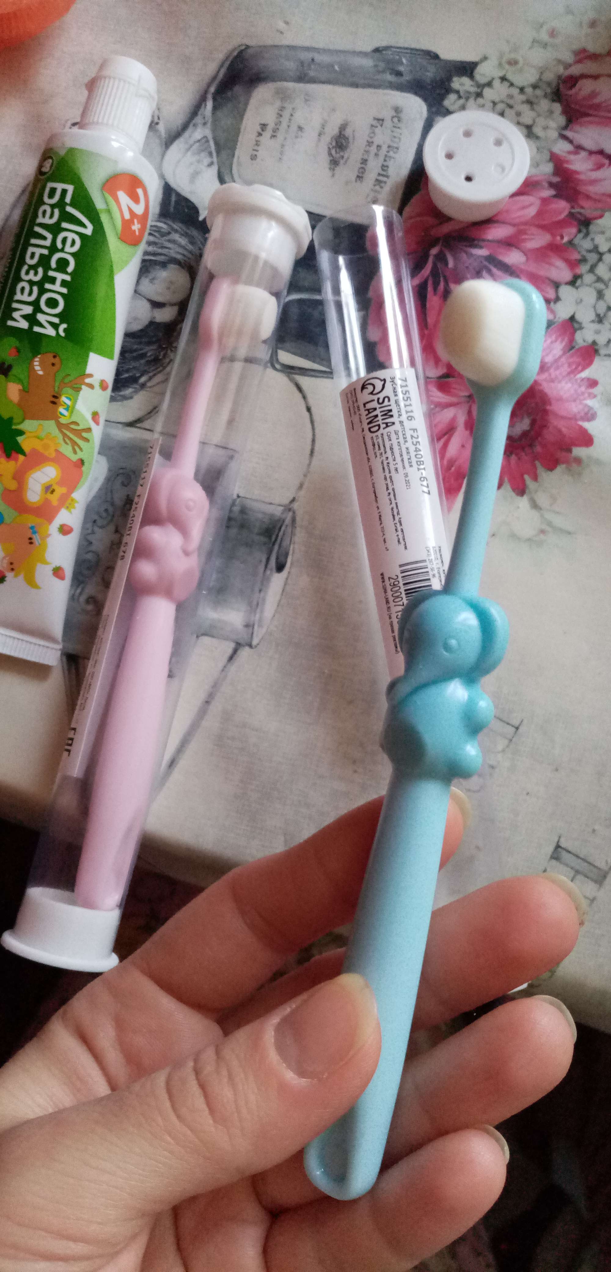 Фотография покупателя товара Зубная щётка, детская, 2-9 лет, 10 000 щетинок, ультрамягкая, синяя - Фото 2