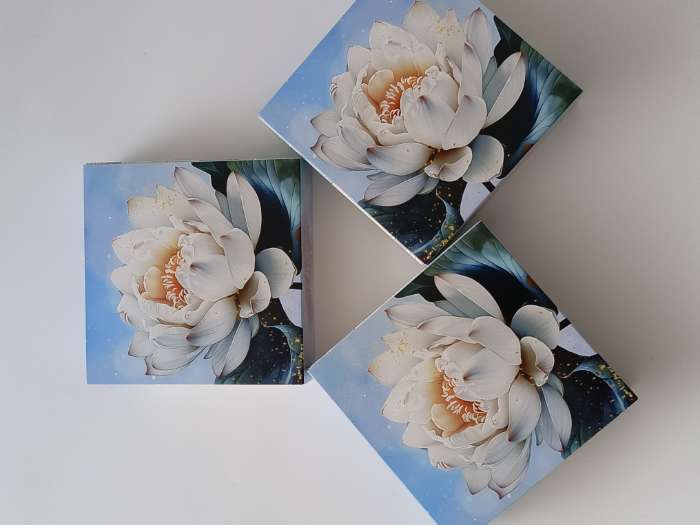 Фотография покупателя товара Коробка для конфет с обечайкой 9 шт. без окна «С 8 марта», 13.7×13.7×3.5 см - Фото 6