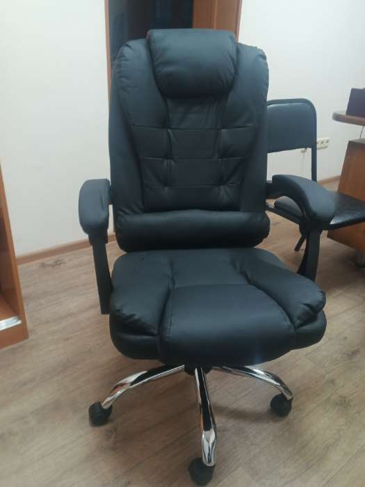 Фотография покупателя товара Кресло офисное для руководителя «Клик Мебель», с подлокотниками, на колёсиках, экокожа, цвет чёрный - Фото 1