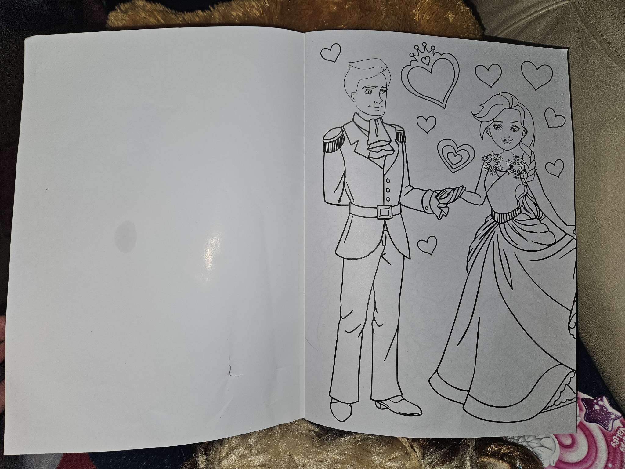 Фотография покупателя товара Раскраска для девочек «Принцессы», 16 стр, А4 - Фото 4