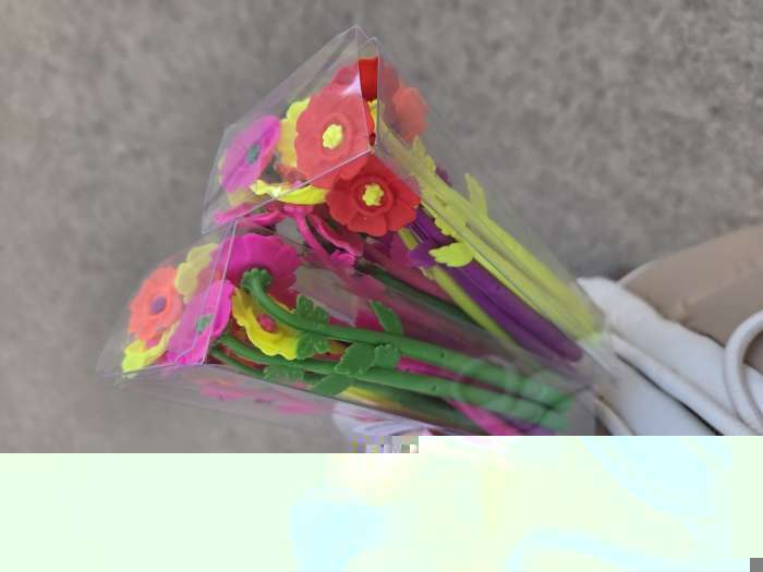 Фотография покупателя товара Ручка-прикол Calligrata «Цветы Маки», гелевая, МИКС - Фото 2