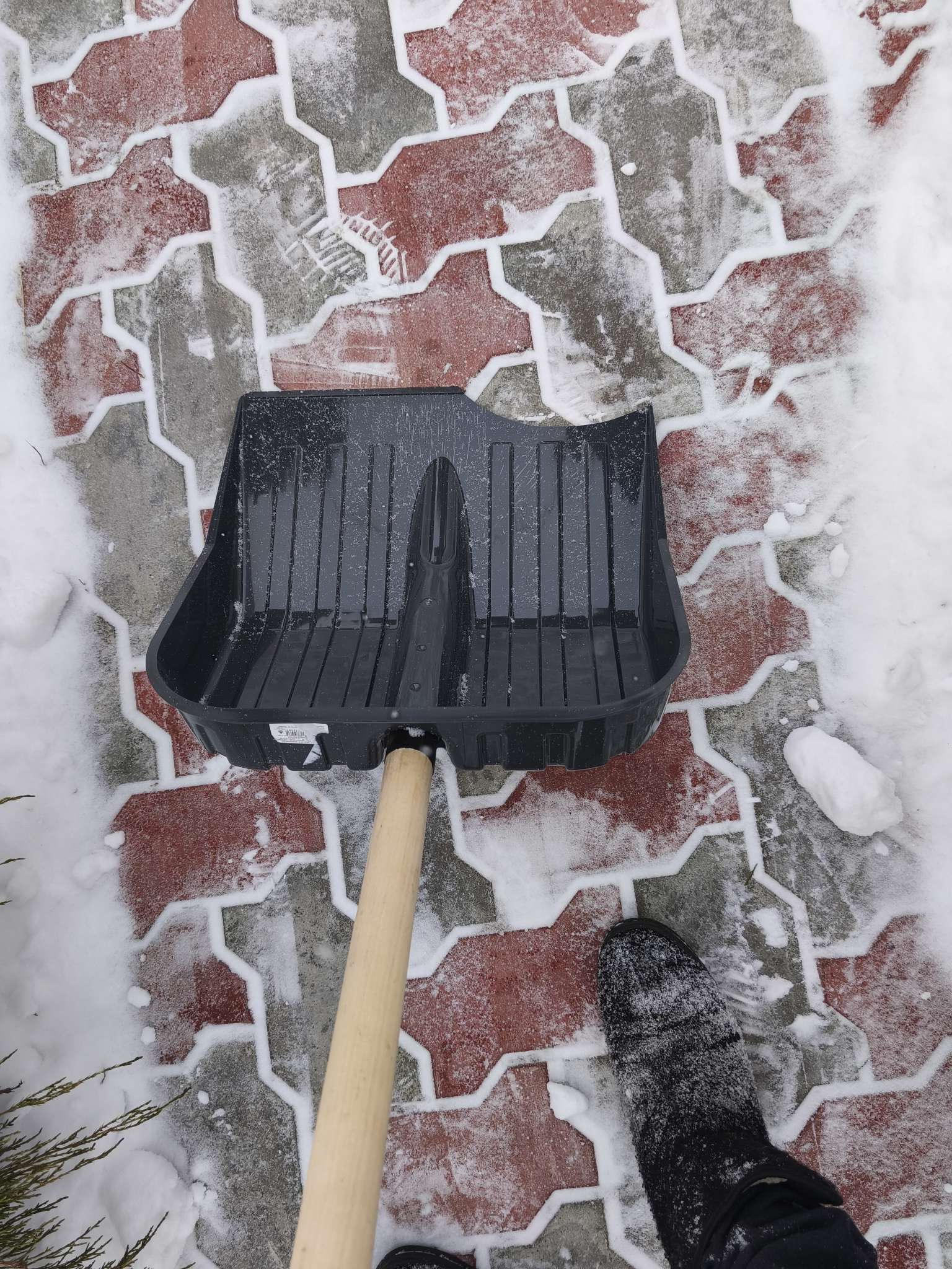 Фотография покупателя товара Ковш лопаты для уборки снега, 430×420 мм, поликарбонат, без планки, тулейка 36 мм, МИКС - Фото 2