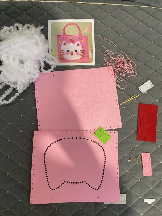 Фотография покупателя товара Набор для создания сумки из фетра "Медвежонок", цвет желтый - Фото 3