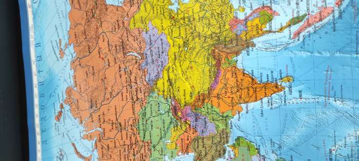 Фотография покупателя товара Географическая карта мира политическая, 101 х 70 см, 1:32 М, ламинированная, настенная - Фото 1