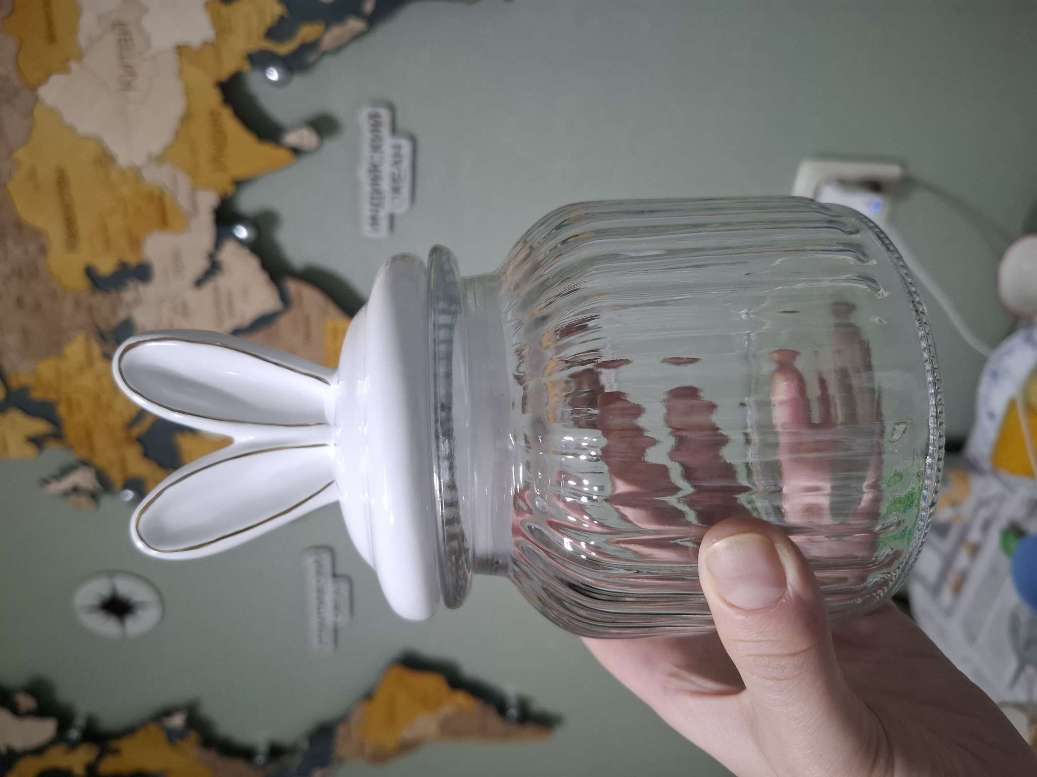 Фотография покупателя товара Банка для сыпучих Доляна «Зайка в золотом», 230 мл, с керамической крышкой, стекло, прозрачная - Фото 5