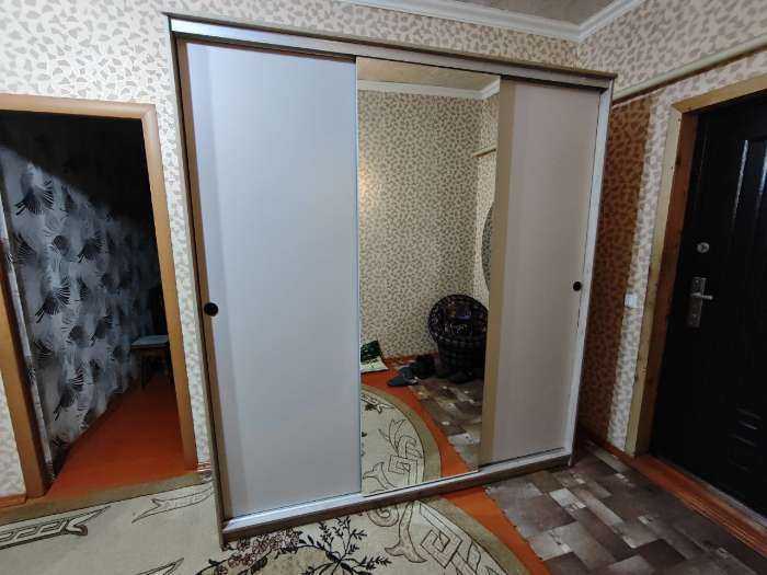 Фотография покупателя товара Шкаф - купе «Альянс», с зеркалом, 2000×620×2200 мм, цвет кашемир/крафт серый - Фото 5