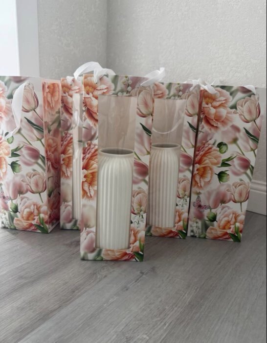 Фотография покупателя товара Пакет подарочный под бутылку, упаковка, «Виноград», 36×13×10 см - Фото 1