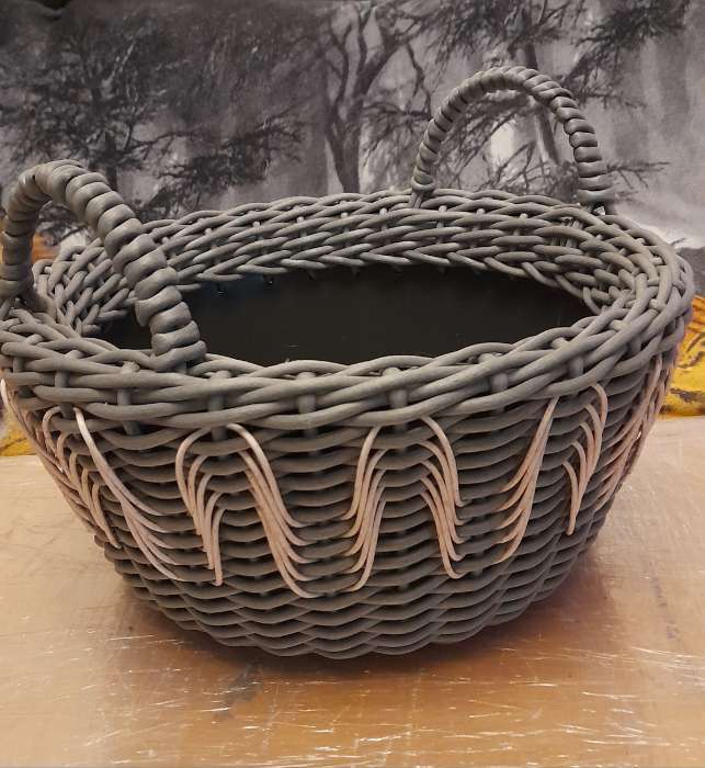 Фотография покупателя товара Таз круглый хозяйственный «Эконом», 12 л, d=38 см, h=16 см, пластик, МИКС - Фото 1