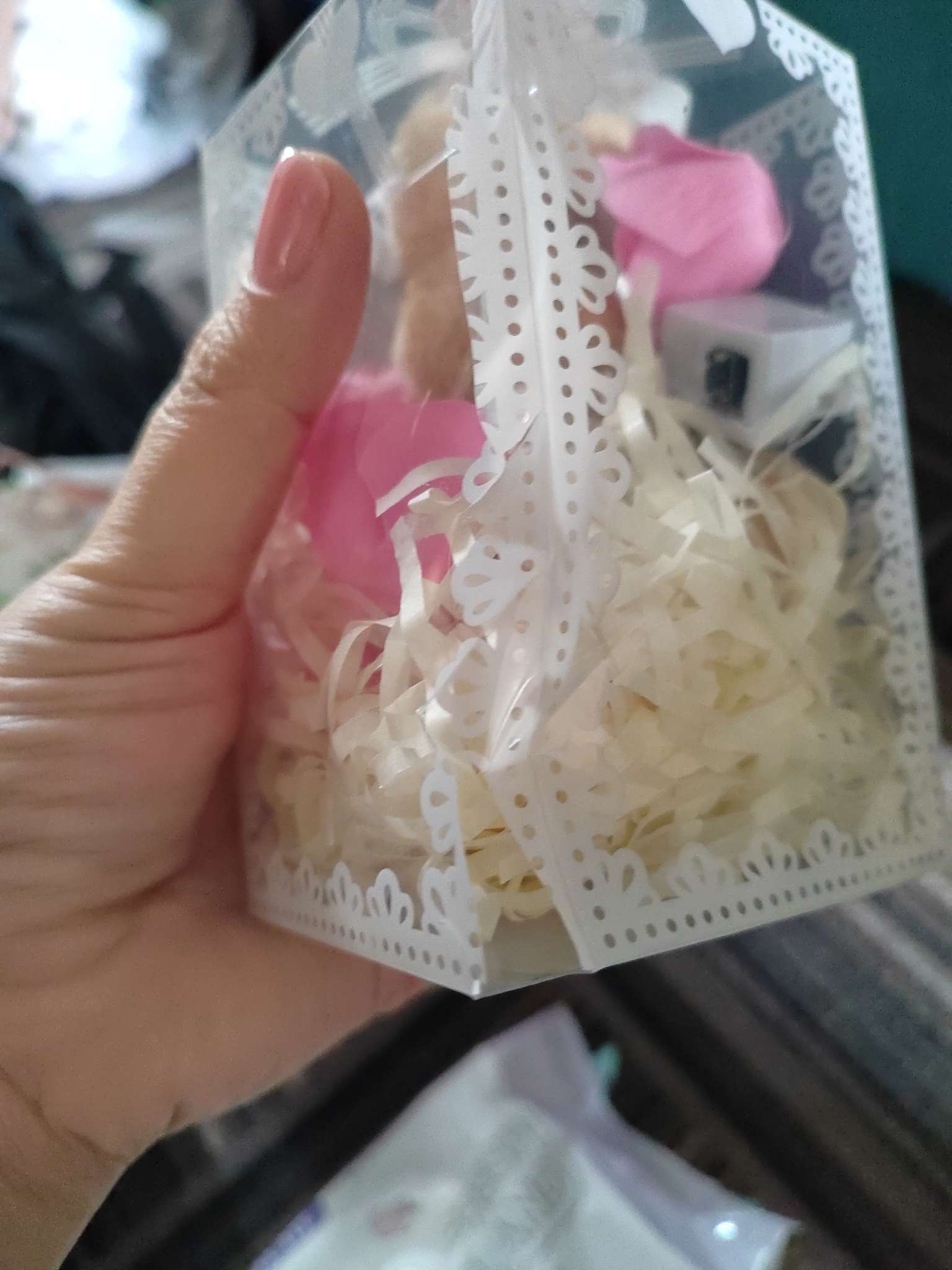 Фотография покупателя товара Набор подарочный «Зайка в платье», мыльные розовые розы 5 шт., роса, 7×7×12 см - Фото 1