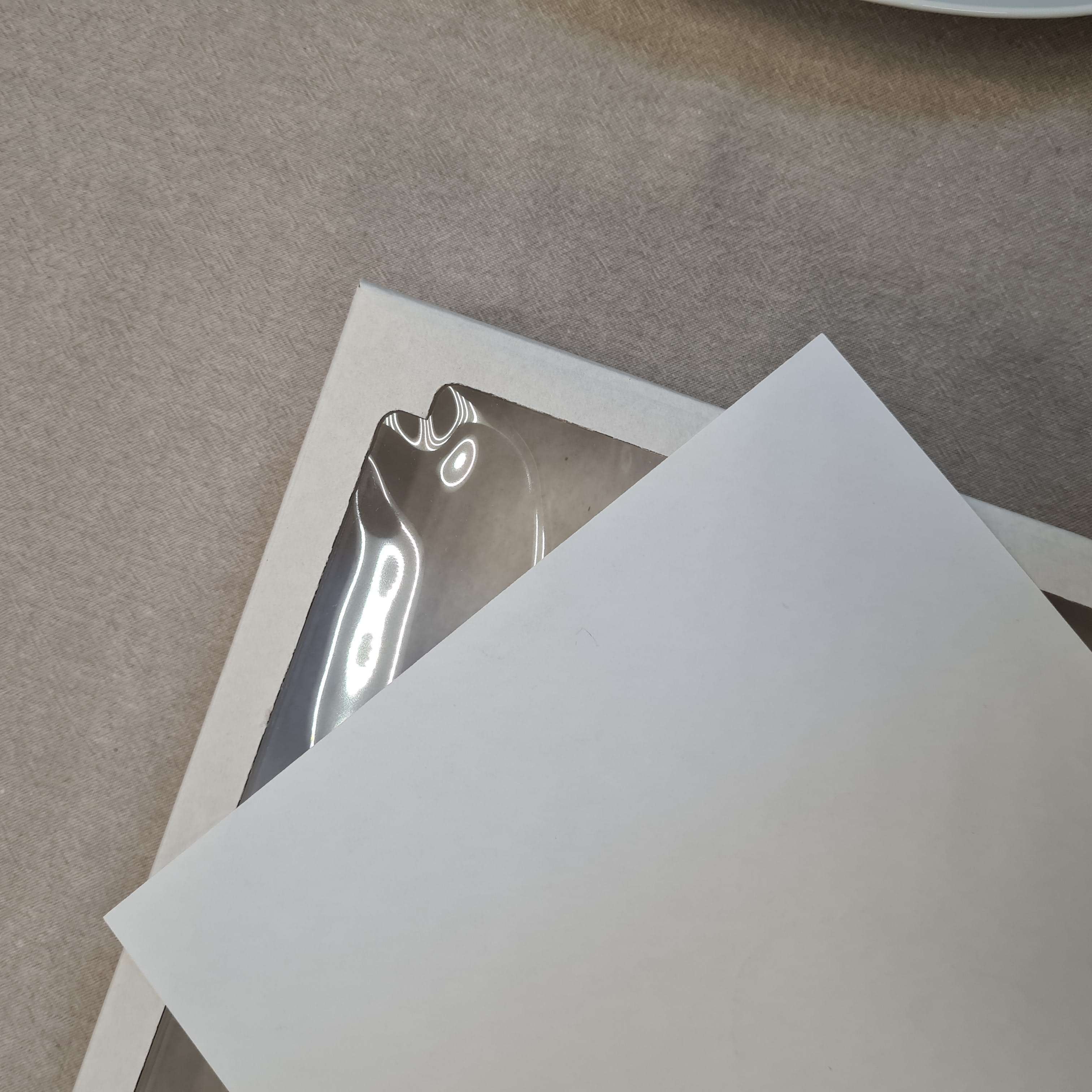 Фотография покупателя товара Коробка сборная без печати крышка-дно белая с окном 29 х 23,5 х 6 см