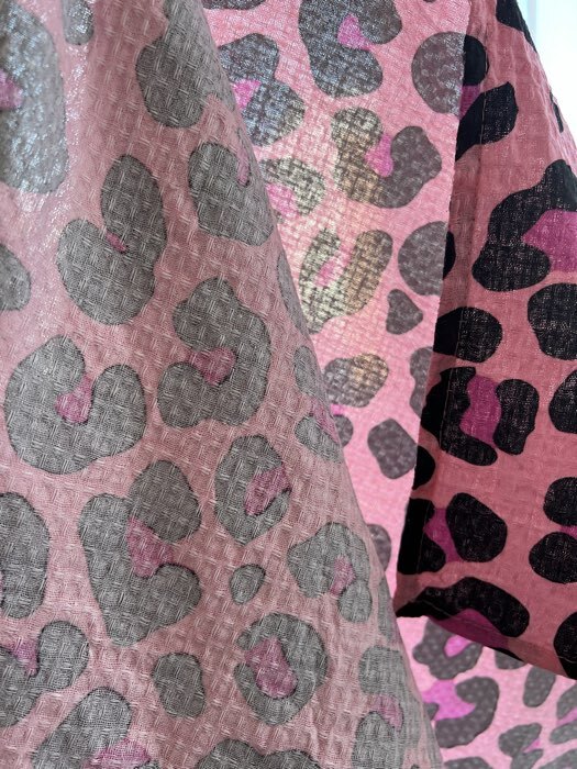 Фотография покупателя товара Простыня для бани «Этель» Leopard, 150×180±5 см, 100% хлопок, вафельное полотно, 160 г/м² - Фото 3