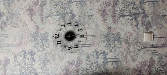 Фотография покупателя товара Часы настенные, интерьерные "Стиль 3", бесшумные, d-30 см, циферблат прозрачный - Фото 3