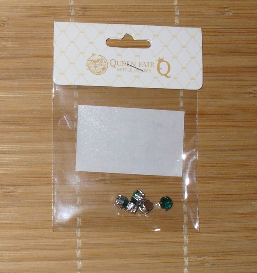 Фотография покупателя товара Стразы в цапах (набор 5 шт.), 6×6 мм, цвет изумрудный в серебре