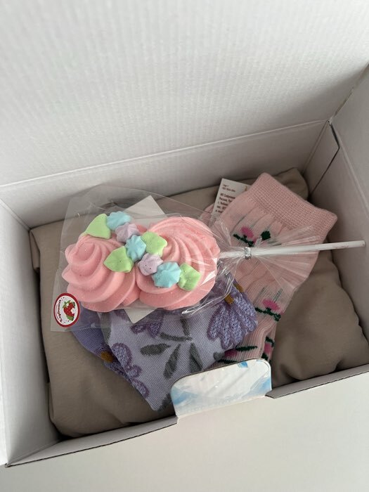 Фотография покупателя товара Коробка‒пенал, упаковка подарочная, «Present», 22×15×10 см - Фото 4