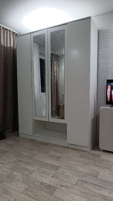 Фотография покупателя товара Шкаф прямой четырёхстворчатый «Квадро», 1600×487×2200 мм, цвет белый - Фото 3