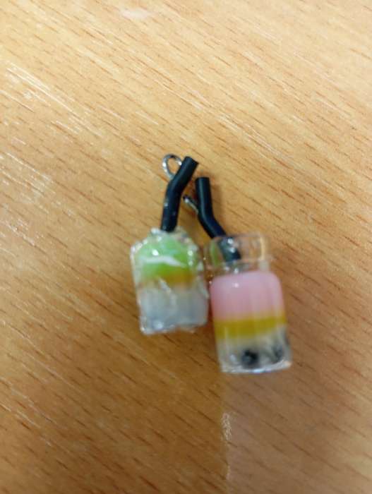 Фотография покупателя товара Декор для творчества стекло, пластик «Баночка со смузи с петелькой», 1×1×2.4 см, МИКС - Фото 1